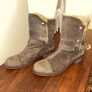 🌸HP🌺 Matt Bernson Tundra Shearling Boots size 9